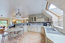 Dpt Cotes d’Armor (22) -à vendre -PLEUMEUR-BODOU - Maison T10 – 245 m² - 7 chambres -Terrain 1 661 m² - Double garage - Appartement indépendant.