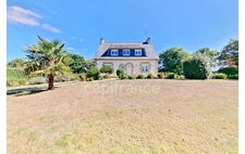 Côtes-d'Armor (22) department, for sale in PLOUISY 22200 - bordering GRÂCES - 6-room house, 135 m² - single-storey living - landscaped garden - 3,662 m² plot - 2 terraces