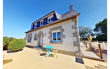 Côtes-d'Armor (22) department, for sale in PLOUISY 22200 - bordering GRÂCES - 6-room house, 135 m² - single-storey living - landscaped garden - 3,662 m² plot - 2 terraces
