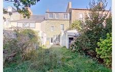 À vendre - Côtes-d'Armor (22) - Saint-Brieuc - Saint-Michel - Maison de caractère de 1870 - 7 pièces - 131,83 m² - 5 chambres - Jardin clos - Cave