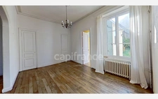 À vendre - Côtes-d'Armor (22) - Saint-Brieuc - Saint-Michel - Maison de caractère de 1870 - 7 pièces - 131,83 m² - 5 chambres - Jardin clos - Cave