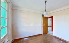 Dpt Côtes-d’Armor (22), à vendre PAIMPOL – Secteur Lanvignec – Maison à reprendre – 65 m² de plain-pied – T3 – 2 chambres – Combles 56 m² au sol – Terrain – 2 dépendances – Centre et port proches