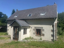 Propriété à vendre Proche Vire Calvados  (14) avec deux maisons d'habitation sur un terrain de 9 Hectares - Propriété équestre / gite