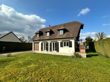 House for Sale in La Saussaye (27) NORMANDY – 3-4 BEDROOMS- Enclosed Garden and Garage