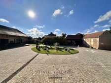 VALAMBRAY, CALVADOS (14) – STONE FARMHOUSE WITH OVER 1,000 M² OF OUTBUILDINGS, STABLES AND BARNS, SET IN ALMOST 1.5 HECTARES)