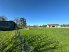 Propriété À VENDRE avec maison et gîte indépendant, dépendances et terrain de 5 000 m² – Mortain LE NEUFBOURG (50) - Mortain