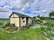 Maison en pierre avec gîte, dépendances et terrain de 2 200 m²(50) St Brice de Landelles, Manche - Proche Bretagne