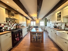 Maison en pierre avec gîte, dépendances et terrain de 2 200 m²(50) St Brice de Landelles, Manche - Proche Bretagne