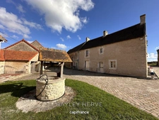 VALAMBRAY, CALVADOS (14) – STONE FARMHOUSE WITH OVER 1,000 M² OF OUTBUILDINGS, STABLES AND BARNS, SET IN ALMOST 1.5 HECTARES)