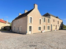 VALAMBRAY, CALVADOS (14) – STONE FARMHOUSE WITH OVER 1,000 M² OF OUTBUILDINGS, STABLES AND BARNS, SET IN ALMOST 1.5 HECTARES)