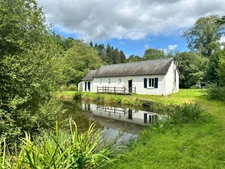 Dpt Manche (50), à vendre  maison P4 avec étang et jardin