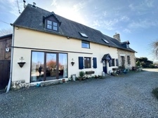Maison en pierre avec gîte, dépendances et terrain de 2 200 m²(50) St Brice de Landelles, Manche - Proche Bretagne