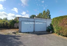 À vendre, à deux pas de la plage : chalet avec terrain, garages et beau potentiel Asnelles (14) (Calvados)
