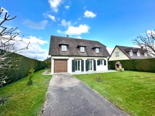 House for Sale in La Saussaye (27) NORMANDY – 3-4 BEDROOMS- Enclosed Garden and Garage