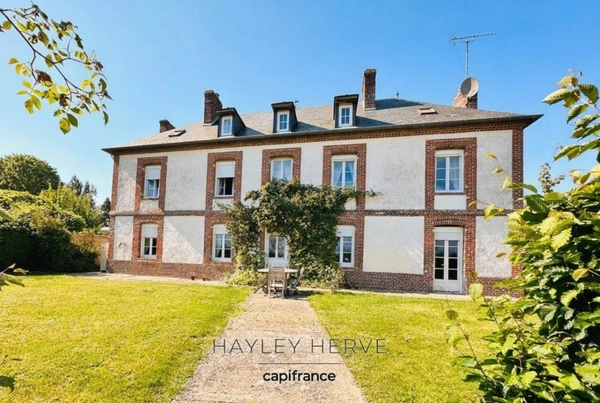 ANCIEN PRESBYTÈRE RÉNOVÉ – UNE MAISON DE CAMPAGNE À 2 H 20 DE PARIS, À 35 MINUTES DE DEAUVILLE (27)