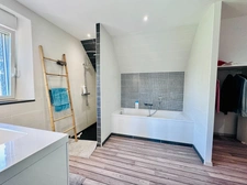 Maison à vendre 6 pièces avec deuxième maison à rénover, double, garage, 11700 m2 terrain LE MESNILBUS (50)
