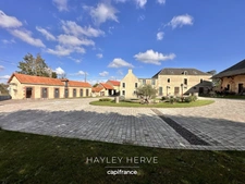 VALAMBRAY, CALVADOS (14) – STONE FARMHOUSE WITH OVER 1,000 M² OF OUTBUILDINGS, STABLES AND BARNS, SET IN ALMOST 1.5 HECTARES)