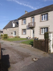 Propriété À VENDRE avec maison et gîte indépendant, dépendances et terrain de 5 000 m² – Mortain LE NEUFBOURG (50) - Mortain
