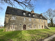 Gentilhommière en pierre À VENDRE avec appartement indépendant (14) VAUDRY