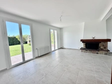 House for Sale in La Saussaye (27) NORMANDY – 3-4 BEDROOMS- Enclosed Garden and Garage