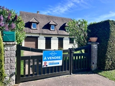 House for Sale in La Saussaye (27) NORMANDY – 3-4 BEDROOMS- Enclosed Garden and Garage