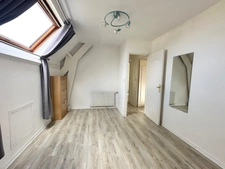 House for Sale in La Saussaye (27) NORMANDY – 3-4 BEDROOMS- Enclosed Garden and Garage