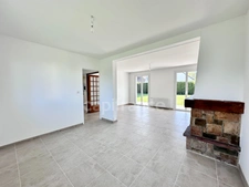 House for Sale in La Saussaye (27) NORMANDY – 3-4 BEDROOMS- Enclosed Garden and Garage