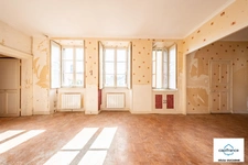 Appartement à vendre 5 pièces ARNAY LE DUC (21) de 93 m² avec garage, place de parking et grand grenier
