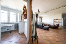 Apartment for sale in Dijon (21), 5 rooms, 95 m², with large balcony, cellar and garage
