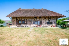 THUREY (71) Bressane farm with outbuilding and 2 ha of land, sale in advance, temporarily occupied