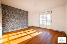 Appartement à louer 3 pièces DIJON (21), secteur allées du Parc, avec balcon, cave et grenier