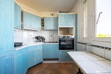 Apartment for sale in Dijon (21), 5 rooms, 95 m², with large balcony, cellar and garage