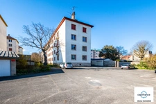 Appartement à louer 3 pièces DIJON (21), secteur allées du Parc, avec balcon, cave et grenier