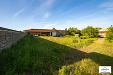 Land for sale in Is-sur-Tille (21) on a plot of over 800 m² with planning permission
