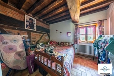 THUREY (71) Bressane farm with outbuilding and 2 ha of land, sale in advance, temporarily occupied