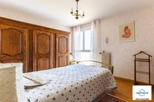 Occupied life annuity apartment for sale 4 rooms FONTAINE LES DIJON (21) with cellar and garage