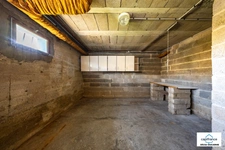 House for sale in SAINT APOLLINAIRE (21), 7 rooms, 5 bedrooms, 542 m² wooded plot with garage