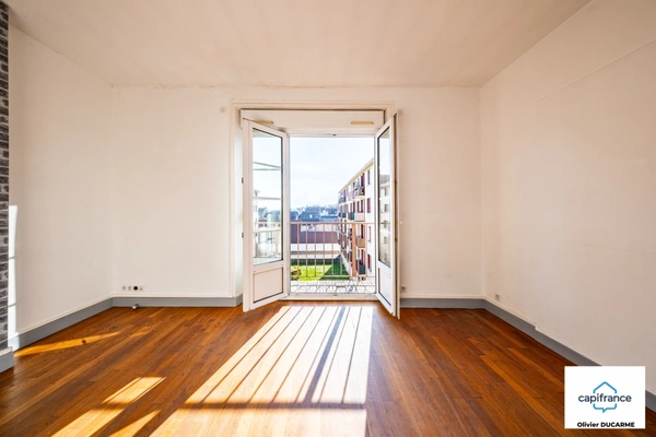 Appartement à louer 3 pièces DIJON (21), secteur allées du Parc, avec balcon, cave et grenier