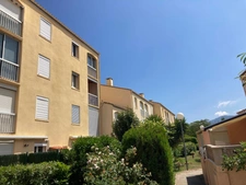Appartement à vendre 2 pièces de 26 m² + loggia de 5 m² et place de parking à ARGELES PLAGE (66)