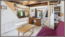 VAL-DES-PRÉS – MAISONNETTE ENTIÈREMENT RÉNOVÉE AVEC GARAGE ET EXTÉRIEUR