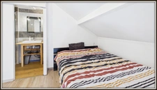 VAL-DES-PRÉS – MAISONNETTE ENTIÈREMENT RÉNOVÉE AVEC GARAGE ET EXTÉRIEUR