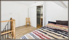 VAL-DES-PRÉS – MAISONNETTE ENTIÈREMENT RÉNOVÉE AVEC GARAGE ET EXTÉRIEUR