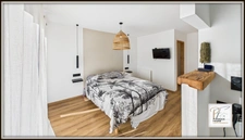 Maison lumineuse de 180 m² au sol – Jardin, garage, sous-sol – Briançon