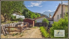 T4 rénové avec jardin, dépendance et vue panoramique – Briançon