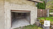 LA SALLE-LES-ALPES – 4 GARAGES +198 m² DE STOCKAGE – PRODUIT RARE