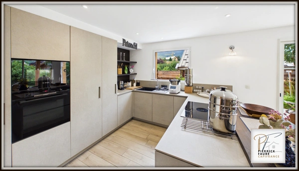 Briançon – Élégante maison familiale de 171.8m², jardin et garage