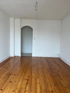 Appartement traversant et lumineux T3 de 55 m² – Proche Cours Fauriel, au calme et à proximité immédiate de toutes les commodités !