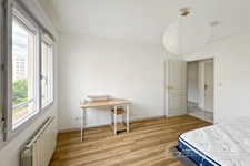  À LOUER – T2 MEUBLÉ AVEC BALCON ET GARAGE – SAINT-ÉTIENNE TRÉFILERIE