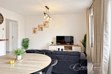  À LOUER – T2 MEUBLÉ AVEC BALCON ET GARAGE – SAINT-ÉTIENNE TRÉFILERIE