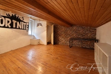 MAISON DE CARACTÈRE DE 104 M² AVEC GRANGE ET TERRAIN DE 1 348M²